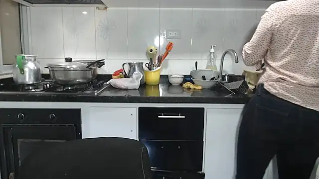 kateleyagrey online show from May 2026 07:11:02 PM