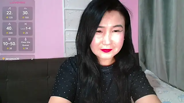 Snapshot of Bet_Lu chatting on October 2025 10:10:01 PM Bet Lu online show from October 2025 10:10:01 PM