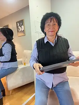 Snapshot of Savvanahh chatting on February 2026 12:02:02 PM Savvanahh online show from February 2026 12:02:02 PM