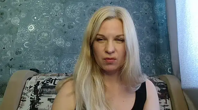 BlondeFox online show from February 2025 06:00:01 AM