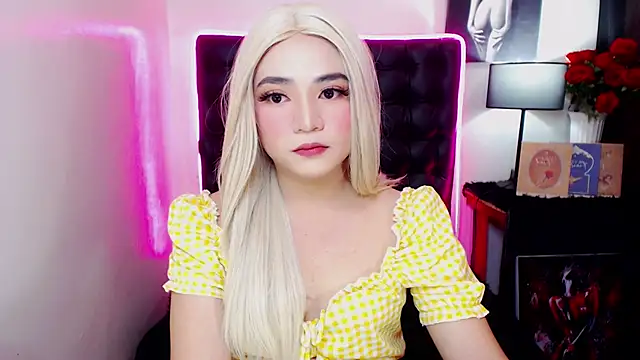 Snapshot of ErinSmith7inches_TS chatting on October 2025 03:26:02 AM ErinSmith7inches TS online show from October 2025 03:26:02 AM