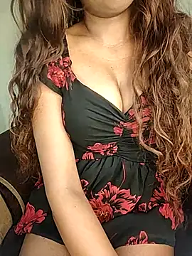 Indian-Squirt online show from February 2025 12:01:02 PM