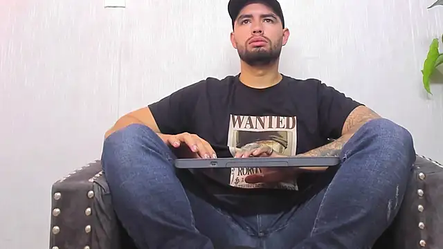 matteosantos online show from March 2025 11:25:02 AM