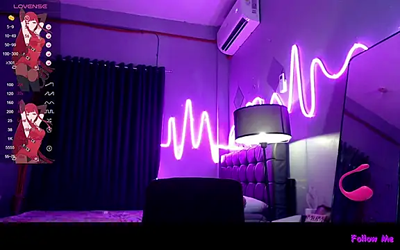 DivaMooree online show from October 2025 02:32:01 AM