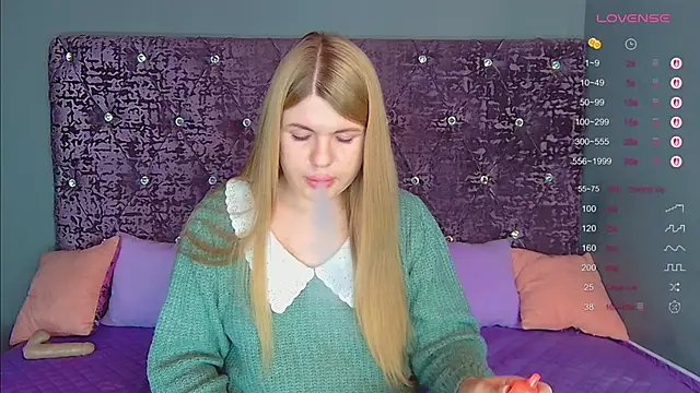 NoraBigAss online show from December 2025 01:55:02 AM