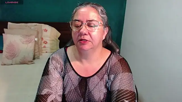 scaelettdubois online show from June 2026 07:38:01 AM