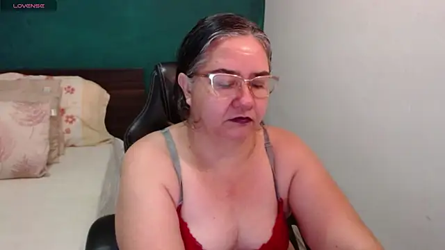 scaelettdubois online show from July 2026 01:30:02 AM