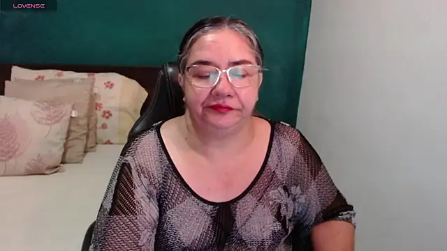 scaelettdubois online show from July 2026 01:19:01 AM