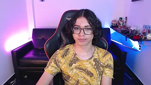 Snapshot of malik_harrison__ chatting on December 2024 05:47:02 PM malik harrison online show from December 2024 05:47:02 PM