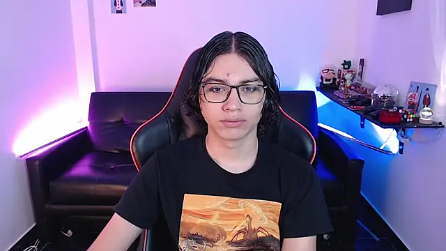 Snapshot of malik_harrison__ chatting on December 2024 03:00:01 PM malik harrison online show from December 2024 03:00:01 PM