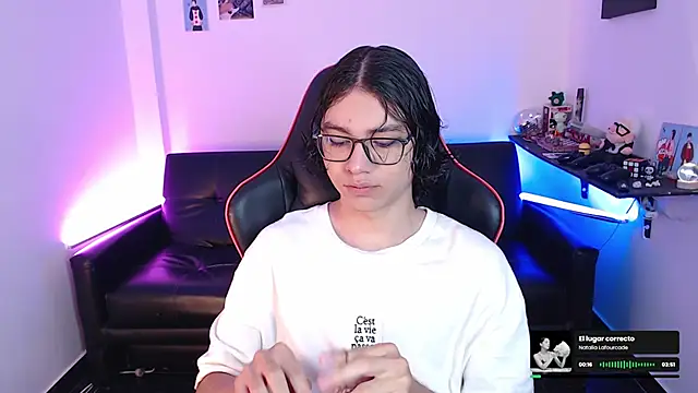 Snapshot of malik_harrison__ chatting on January 2025 01:52:01 PM malik harrison online show from January 2025 01:52:01 PM