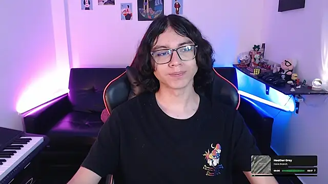 Snapshot of malik_harrison__ chatting on February 2025 05:50:02 PM malik harrison online show from February 2025 05:50:02 PM