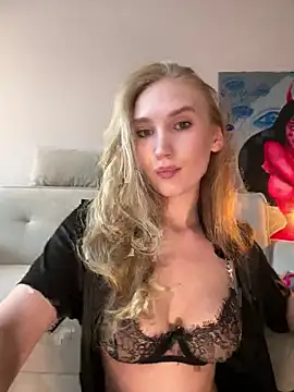 Snapshot of MariaTull chatting on June 2026 03:23:01 PM MariaTull online show from June 2026 03:23:01 PM