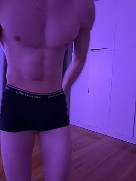 SasukeUhchiaa online show from June 2026 10:56:02 PM