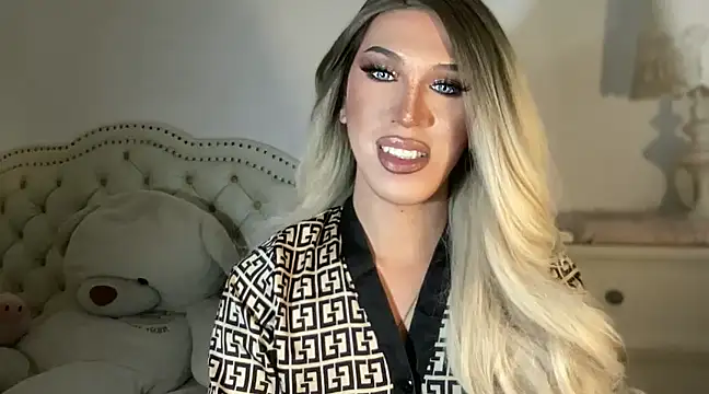 Ts glamxxxx online show from February 2025 02:10:02 PM