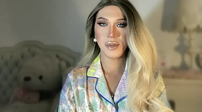 Ts glamxxxx online show from March 2025 06:53:02 AM