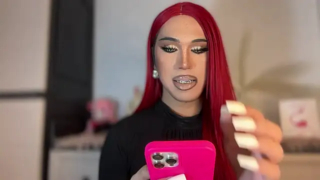 Snapshot of Ts_glamxxxx chatting on December 2025 12:59:02 AM Ts glamxxxx online show from December 2025 12:59:02 AM