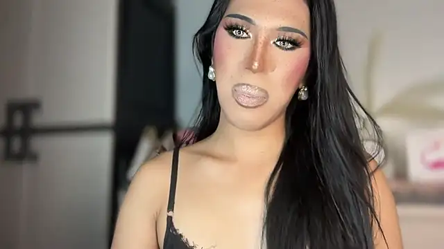 Snapshot of Ts_glamxxxx chatting on December 2025 03:01:02 AM Ts glamxxxx online show from December 2025 03:01:02 AM