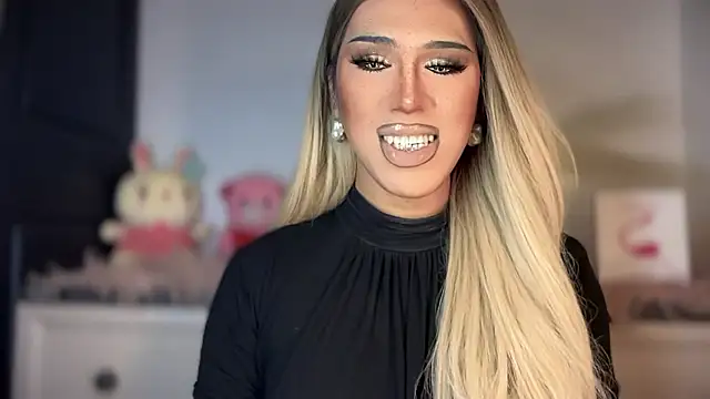 Snapshot of Ts_glamxxxx chatting on January 2026 01:55:02 AM Ts glamxxxx online show from January 2026 01:55:02 AM