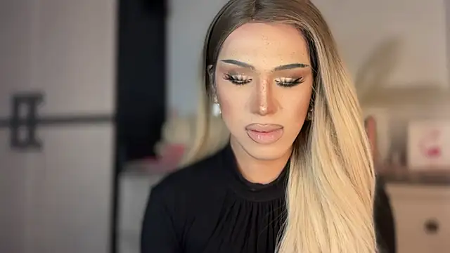 Snapshot of Ts_glamxxxx chatting on February 2026 02:07:02 AM Ts glamxxxx online show from February 2026 02:07:02 AM