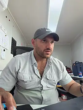 JonJ0 online show from April 2026 08:14:01 PM