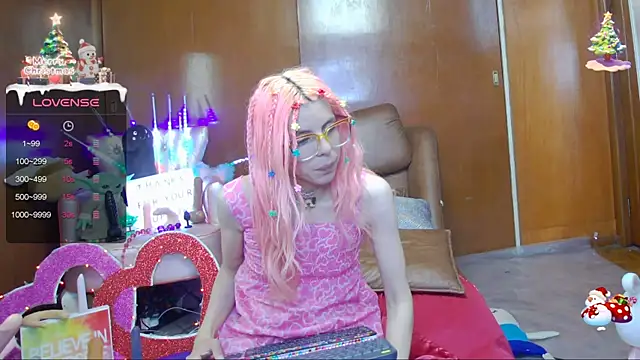 Skinygirl online show from January 2025 12:38:02 AM