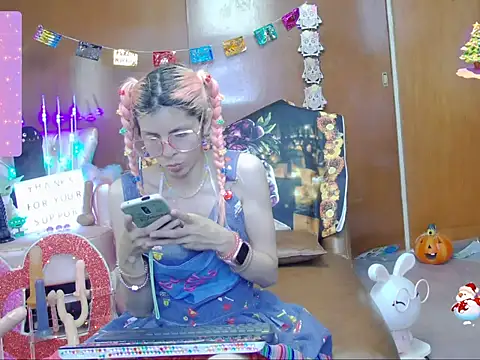 Skinygirl online show from October 2025 11:07:01 PM