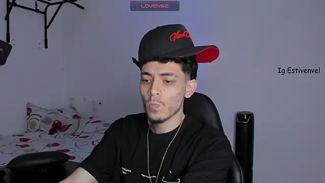 Snapshot of steve_latin chatting on October 2025 02:02:01 PM steve latin online show from October 2025 02:02:01 PM