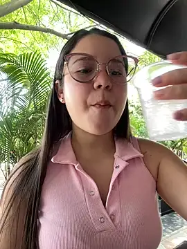 Snapshot of Lucyklein2022 chatting on January 2025 04:29:01 PM Lucyklein2022 online show from January 2025 04:29:01 PM