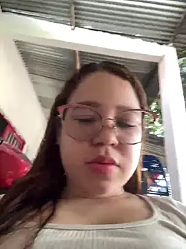 Snapshot of Lucyklein2022 chatting on March 2025 02:37:02 PM Lucyklein2022 online show from March 2025 02:37:02 PM