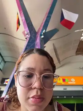 Lucyklein2022 online show from June 2026 04:23:01 PM