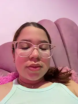 Lucyklein2022 online show from July 2026 12:23:02 AM