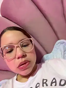 Lucyklein2022 online show from July 2026 03:38:01 PM