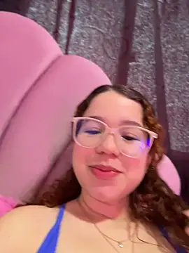 Lucyklein2022 online show from July 2026 02:57:02 PM