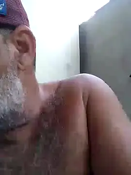 Snapshot of Peludo173317 chatting on March 2025 01:39:02 PM Peludo173317 online show from March 2025 01:39:02 PM