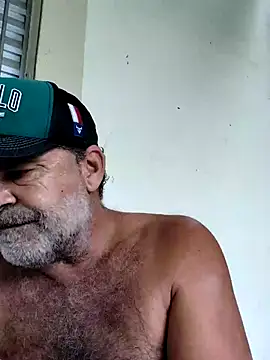 Peludo173317 online show from February 2026 06:28:02 PM