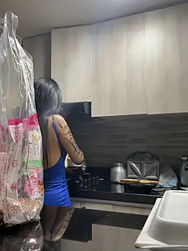 vaness weet online show from January 2025 03:47:02 AM