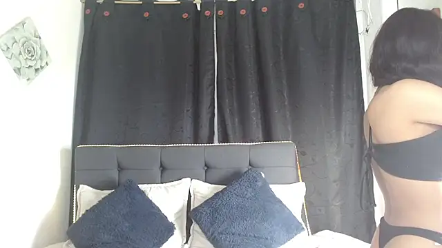 vaness weet online show from November 2025 07:46:02 PM