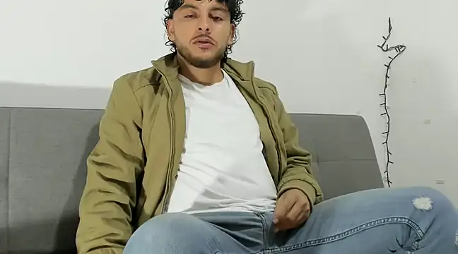 tuyo1995 online show from January 2025 11:43:02 PM