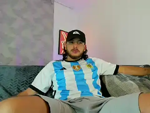 tuyo1995 online show from November 2025 06:17:01 PM