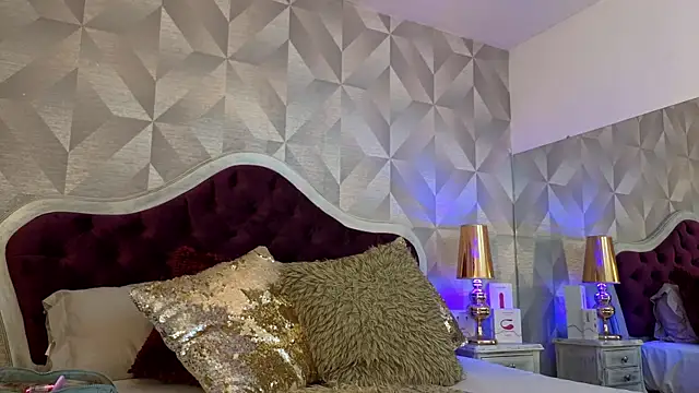 Snapshot of AmaranthaLovers_ chatting on February 2026 01:56:01 PM AmaranthaLovers online show from February 2026 01:56:01 PM