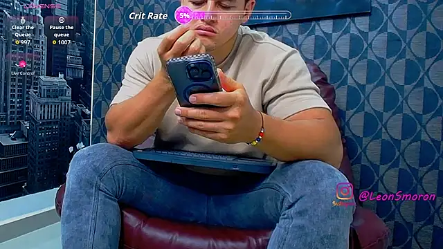 Leonsmoron online show from July 2026 12:47:02 AM