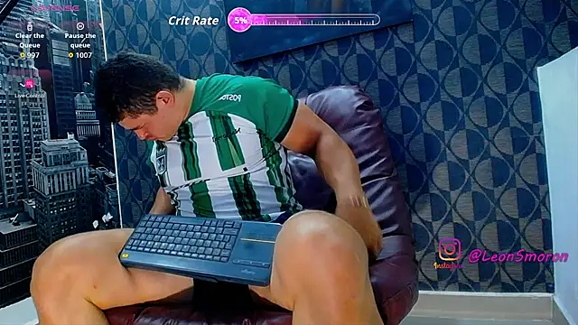 Leonsmoron online show from July 2026 01:26:01 AM
