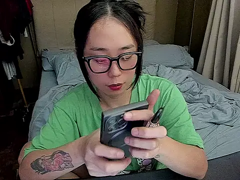 Snapshot of MissAyaCollins chatting on April 2026 04:24:02 AM MissAyaCollins online show from April 2026 04:24:02 AM