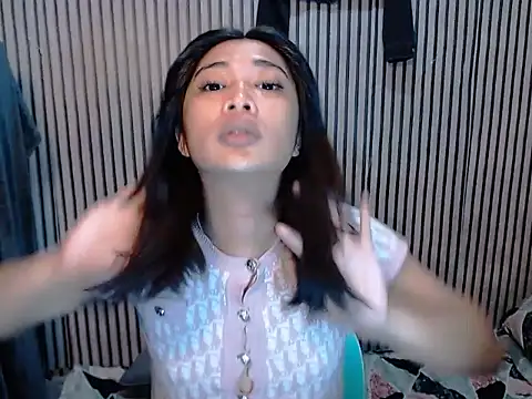 Snapshot of Maria-Moore chatting on October 2025 05:26:02 AM Maria-Moore online show from October 2025 05:26:02 AM