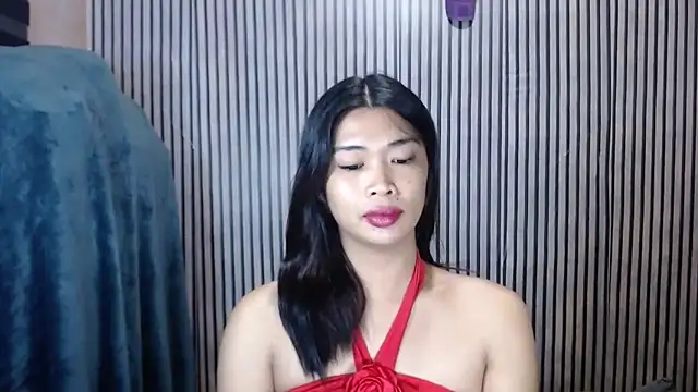 Snapshot of Maria-Moore chatting on October 2025 05:23:02 PM Maria-Moore online show from October 2025 05:23:02 PM