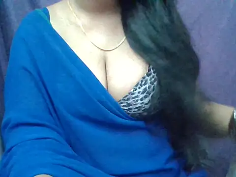 Roopshikha39 online show from October 2025 06:52:02 PM