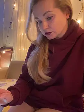 Lady  Maria online show from February 2025 03:40:01 PM