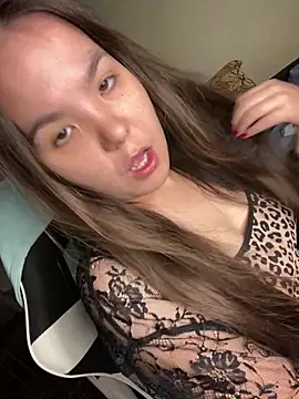 Var Kiss online show from September 2025 12:17:02 PM