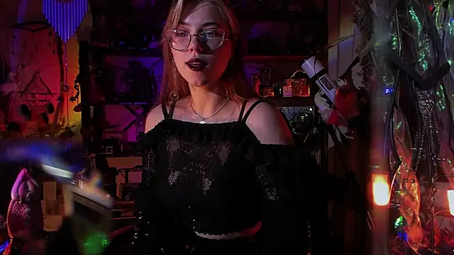 Snapshot of Scarlett_Wanner chatting on January 2025 08:10:02 PM Scarlett Wanner online show from January 2025 08:10:02 PM